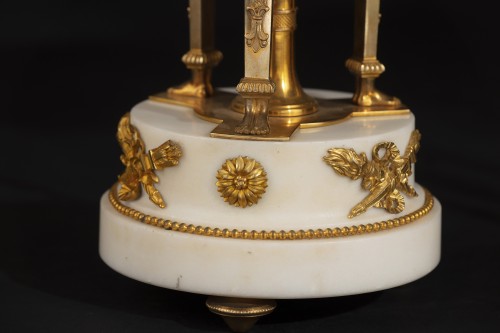 Objet de décoration Cassolettes, coupe et vase - Paire d'athéniennes en bronze doré et marbre