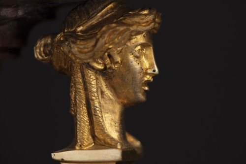 XIXe siècle - Paire d'athéniennes en bronze doré et marbre