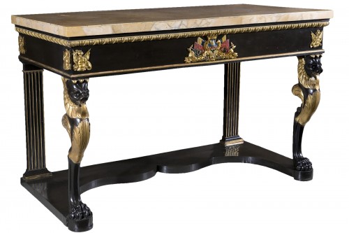 Table console en laque toscane et or du début des années 1800