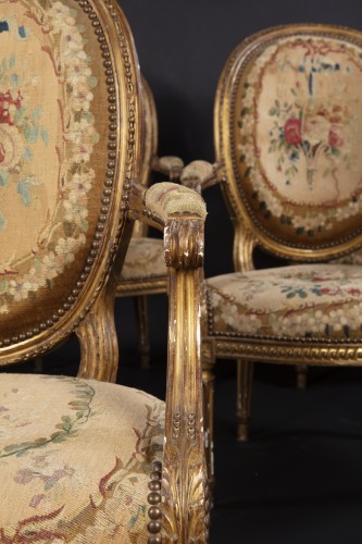 Louis XVI complete salon suite - Seating Style Louis XVI