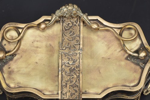 Jewelery box in chiseled bronze and tortoiseshell inserts - Louis XIV