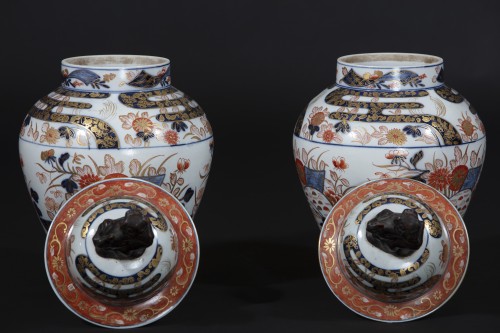 Pair of Imari jars - Asian Works of Art Style 