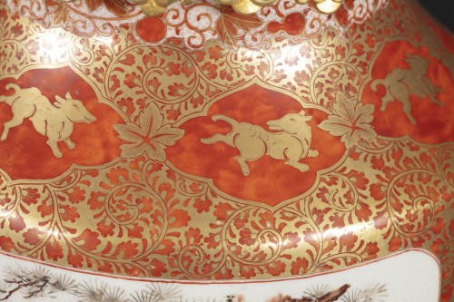 XIXe siècle - Paire de vases en porcelaine  japonaise période Meiji