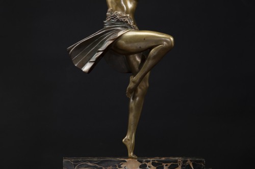 Dancer with Thyrsus -  Pierre Le Faguays (1892 - 1962) - Sculpture Style Art Déco