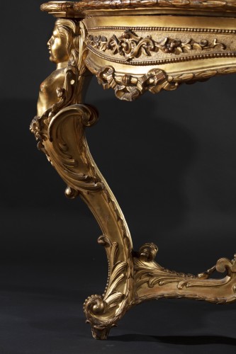 XIXe siècle - Table de milieu Napoleon III en bois doré