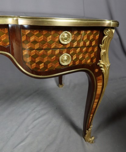 19th century - Late 19th century desk after a model by Jean François Oeben