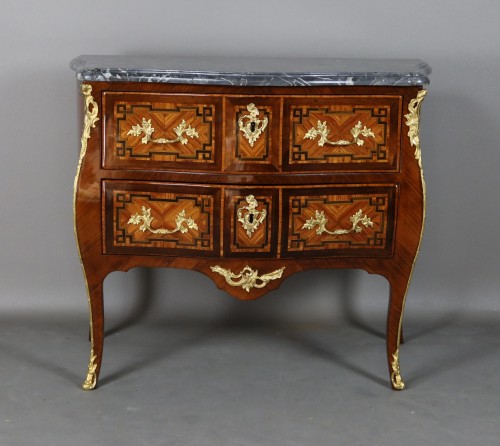 Commode Sauteuse Louis XV - Mobilier Style Louis XV