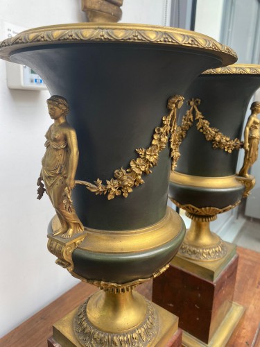 Paire de vases Médicis en bronze - Objet de décoration Style Louis-Philippe
