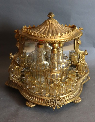 Antiquités - Cave à liqueurs en bronze doré Napoléon III