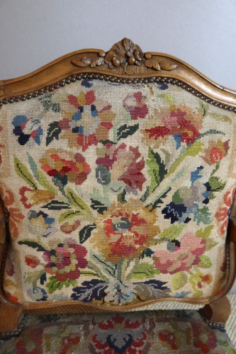XVIIIe siècle - Paire de fauteuils Louis XV