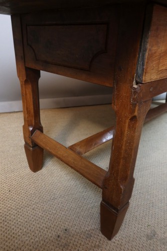 Table console en noyer XVIIIe siècle - 
