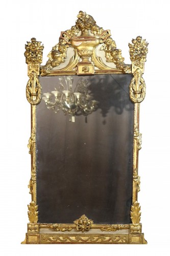 Grand miroir en bois doré fin XVIIIe siècle
