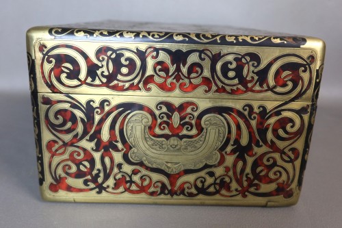 Napoléon III - Coffret en marqueterie Boulle avec ses accessoires de toilette en argent massif