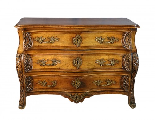 Commode en noyer XVIIIe siècle