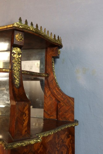 Antiquités - Buffet galbé en marqueterie orné de plaques de porcelaine fin XIXe siècle