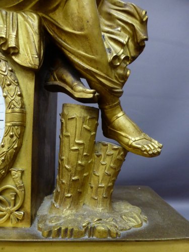 Antiquités - Pendule en bronze doré époque Empire