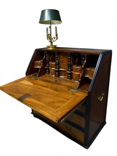 Commode Bureau