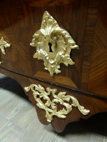 Commode tombeau Louis XV en marqueterie - Philippe Cote Antiquités