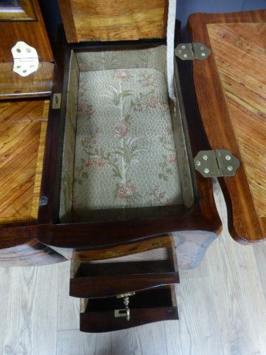 Antiquités - Coiffeuse XVIIIe en marqueterie