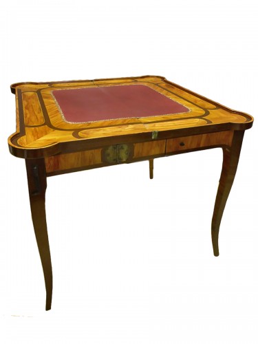 table de jeux en bois