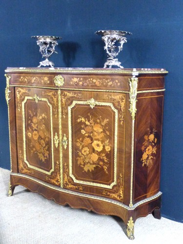 Napoléon III - Buffet en marqueterie estampillé Bastet