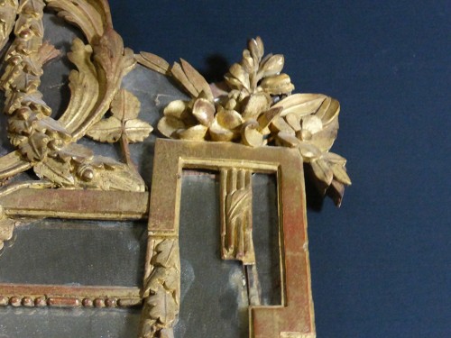 Antiquités - Miroir époque XVIII en bois doré