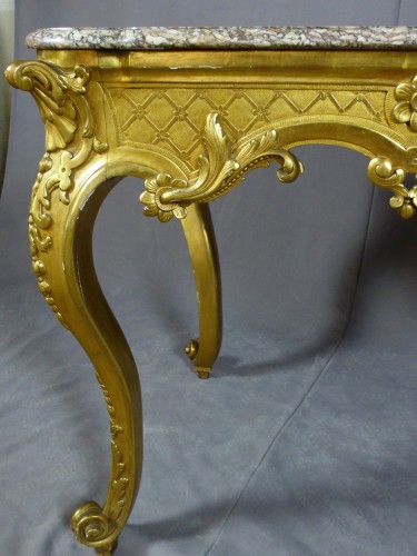 Grande table de milieu en bois doré - Napoléon III