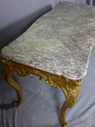 Antiquités - Grande table de milieu en bois doré