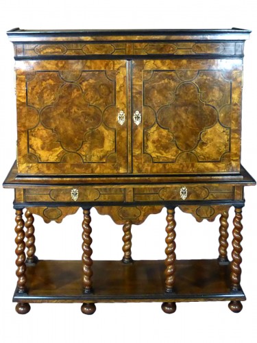 Cabinet en marqueterie, travail dauphinois du XVIIIe siècle