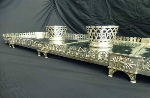 Grand surtout de table en bronze argenté fin XIXe - Argenterie et Orfèvrerie Style Napoléon III