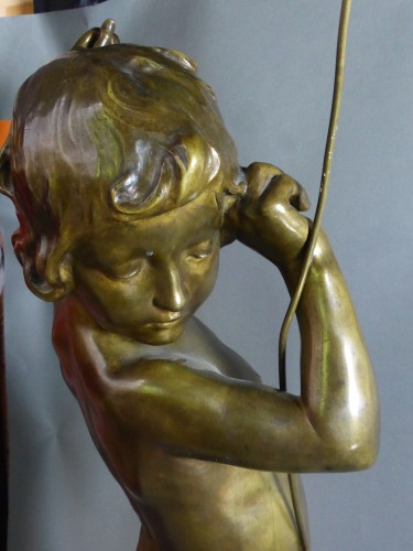 Francois Louis Virieux - Child with raised arm - Sculpture Style Napoléon III