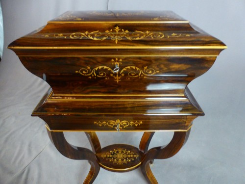 19th century - French Charles X chest on its stand