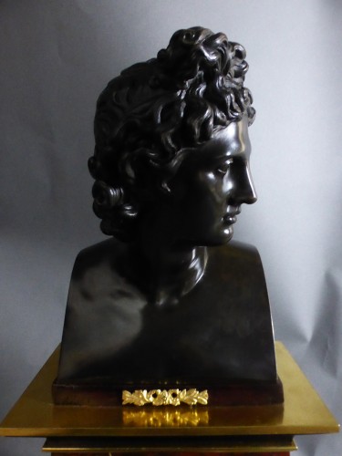 Restauration - Charles X - Pendule au buste d'Apollon