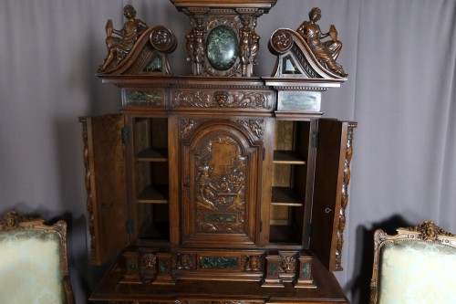 Antiquités - Buffet two bodies in carved walnut signed Bellanger in Paris