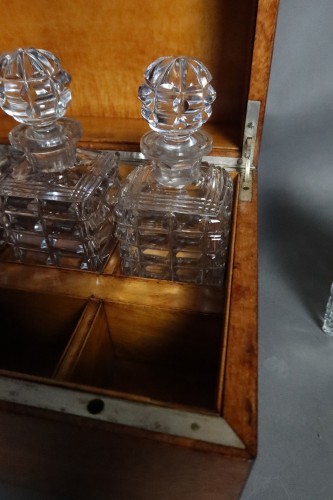 Antiquités - Cave à liqueurs signée Garnesson à Paris