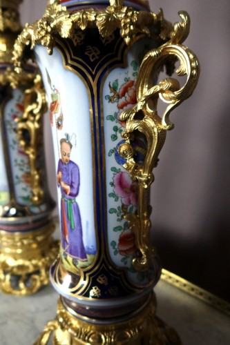 Napoléon III - Paire de lampes en porcelaine et bronze doré
