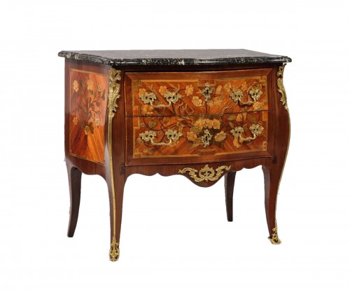 Louis XV Commode stamped D.Genty