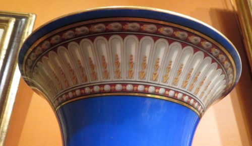 XIXe siècle - Paire de vases cornet néo-classique