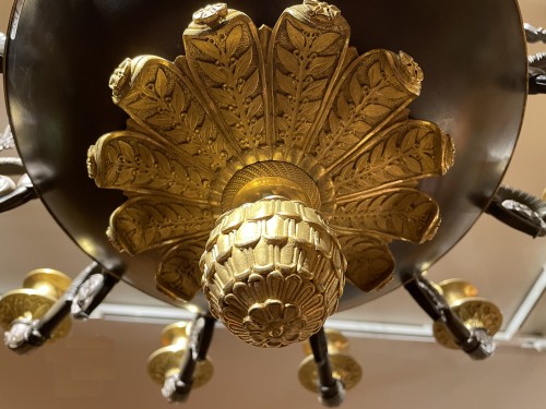 Lustre en bronze patiné et doré à 12 lumières - Epoque Empire - Empire