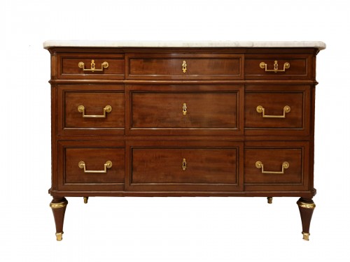 Chest  of drawers attributed to Kobiersky