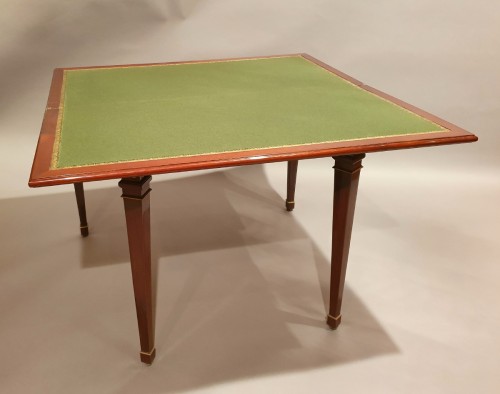 Furniture  - game table attributed to Roentgen