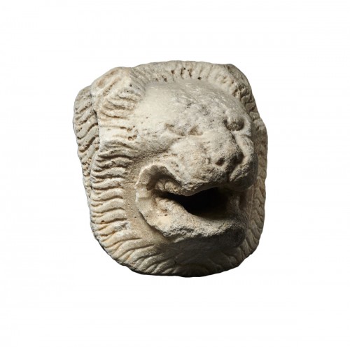 Gargouille en forme de tête de lion, art grec, 6e-5e siècle av. J.-C.