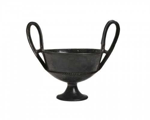 Grand canthare en bucchero nero, art étrusque, 600-550 avant J.-C.