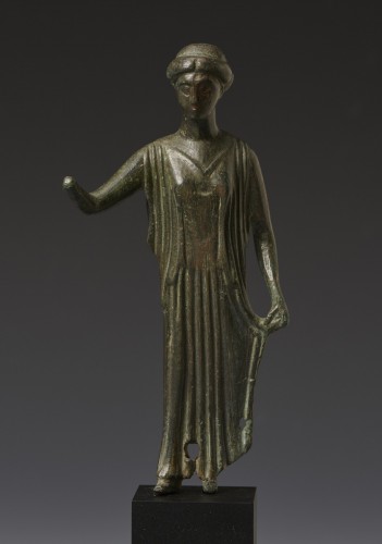 BC to 10th century - Bronze statuette of a peplophoros, Greek, 5th century B.C.