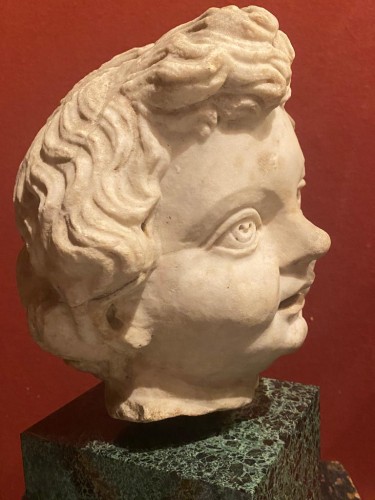 17th century white Carrara marble putti head  - 