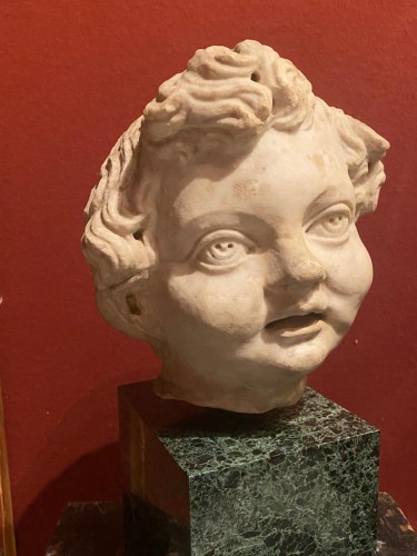 17th century white Carrara marble putti head  - Louis XIII