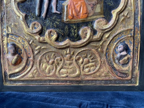Antiquités - Painted, gilded and stuccoed cassone side panel, Tuscany 15th century 