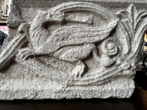Griffin frieze, Romanesque art - 
