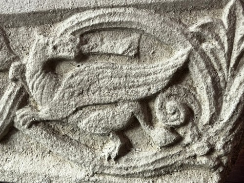Griffin frieze, Romanesque art - Middle age