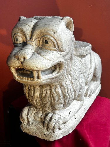 Lion stylophore - Italie XIVe siècle - Poisson et Associés